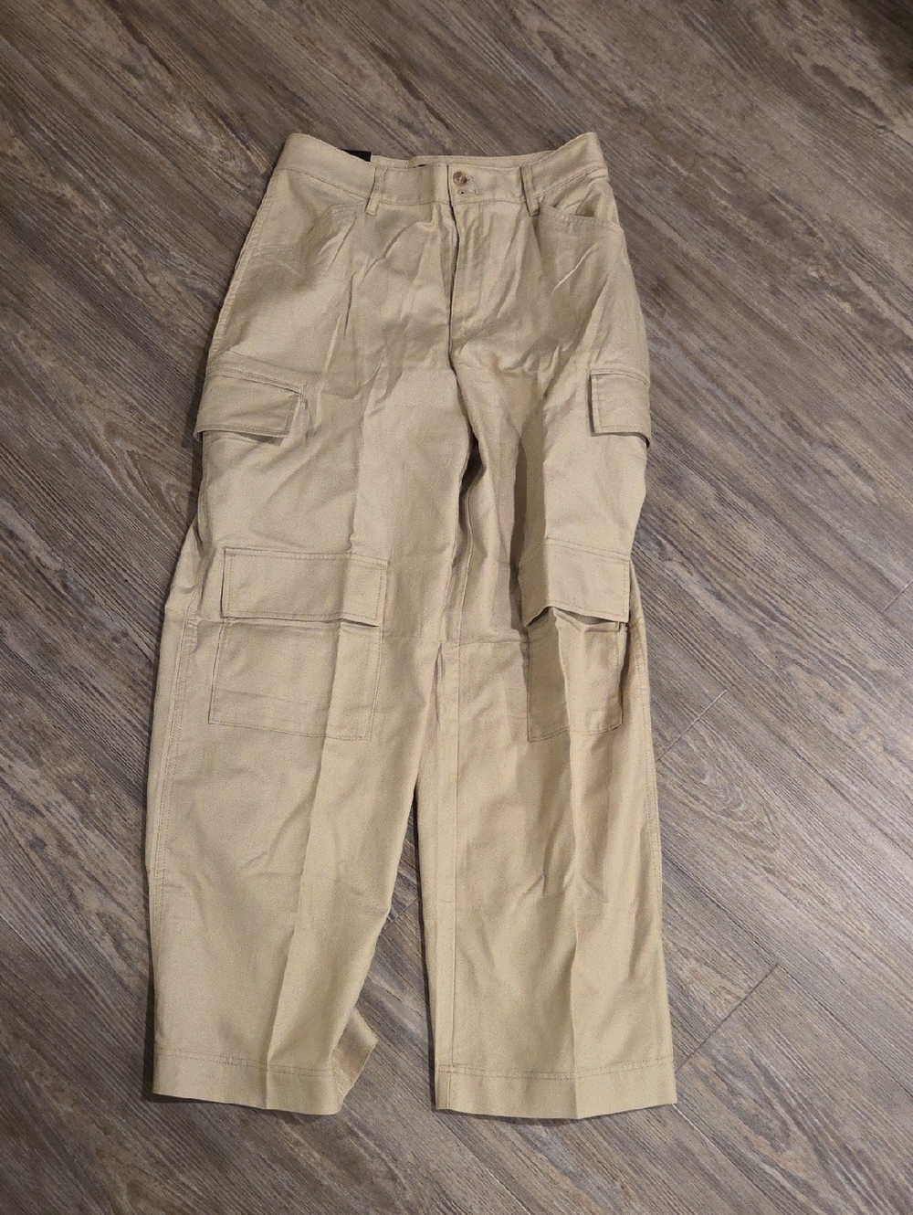 Banana Republic Beige Wide-Leg Cargo Pants
